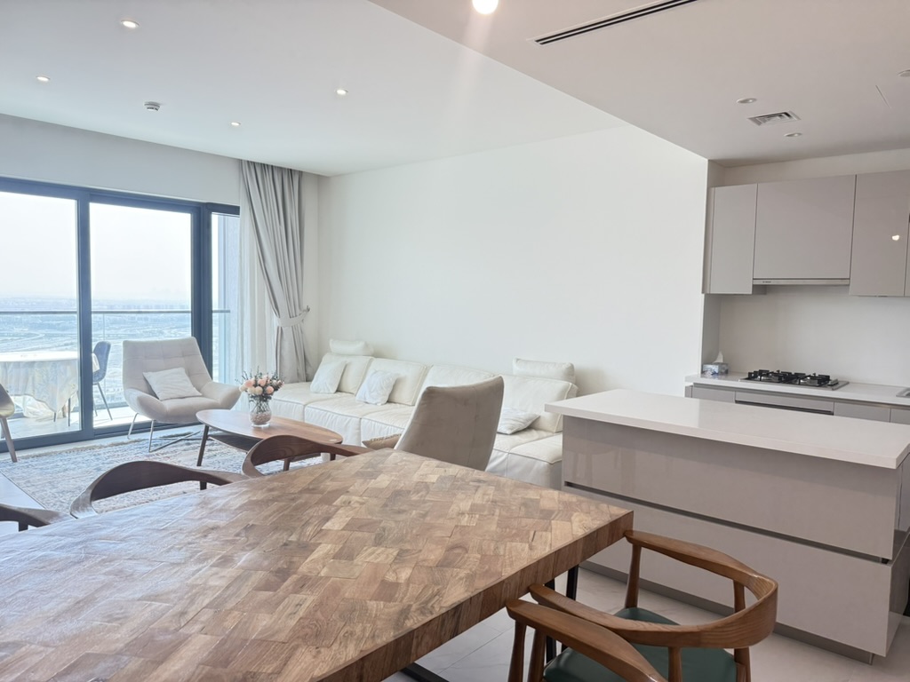 2-Bedroom-Apartment-Creek-Vista-Grande-Sobha