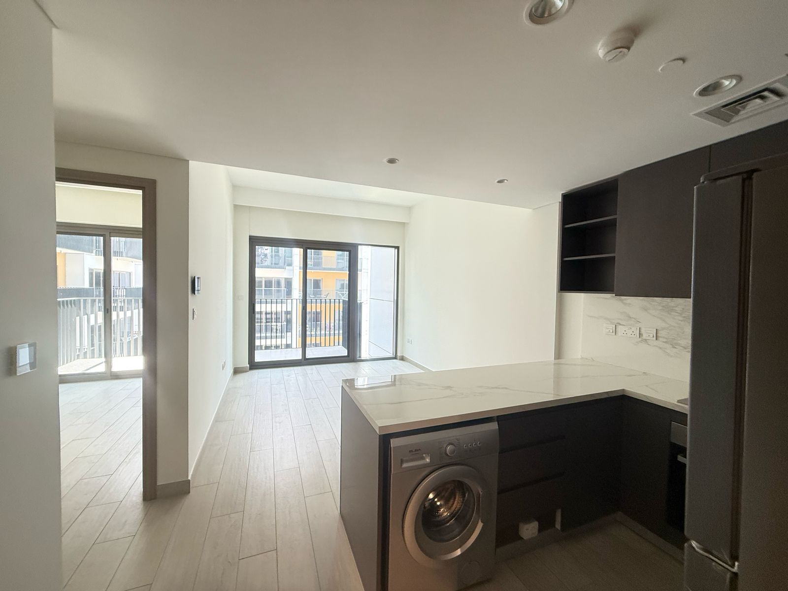 2-bedroom-apartment-for-sale-in-dubai-alfurjan