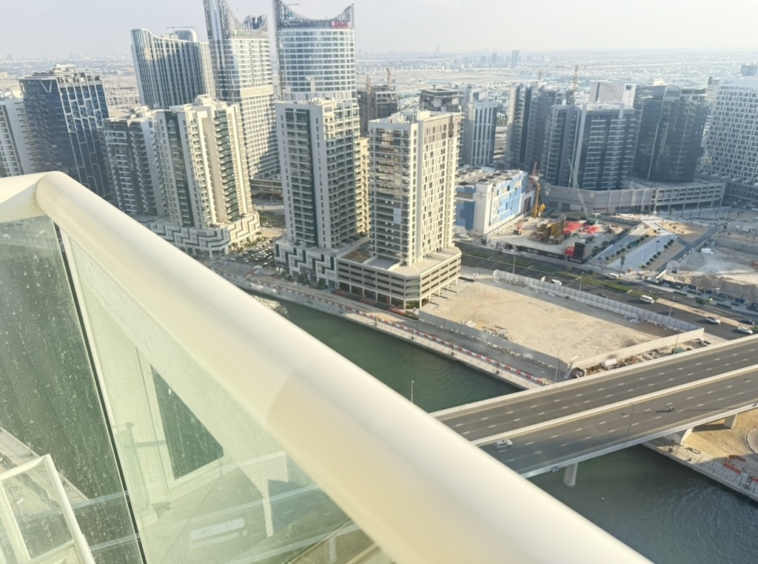 Furnished-2-bedroom-apartment-for-sale-in-business-bay-dubai