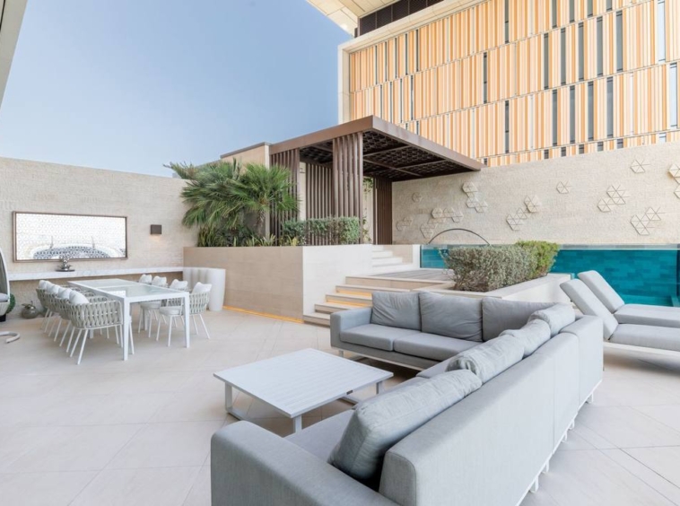 luzury-3-bedroom-apartment-for-sale-palm-jumeirah-dubai-atlantis-royal