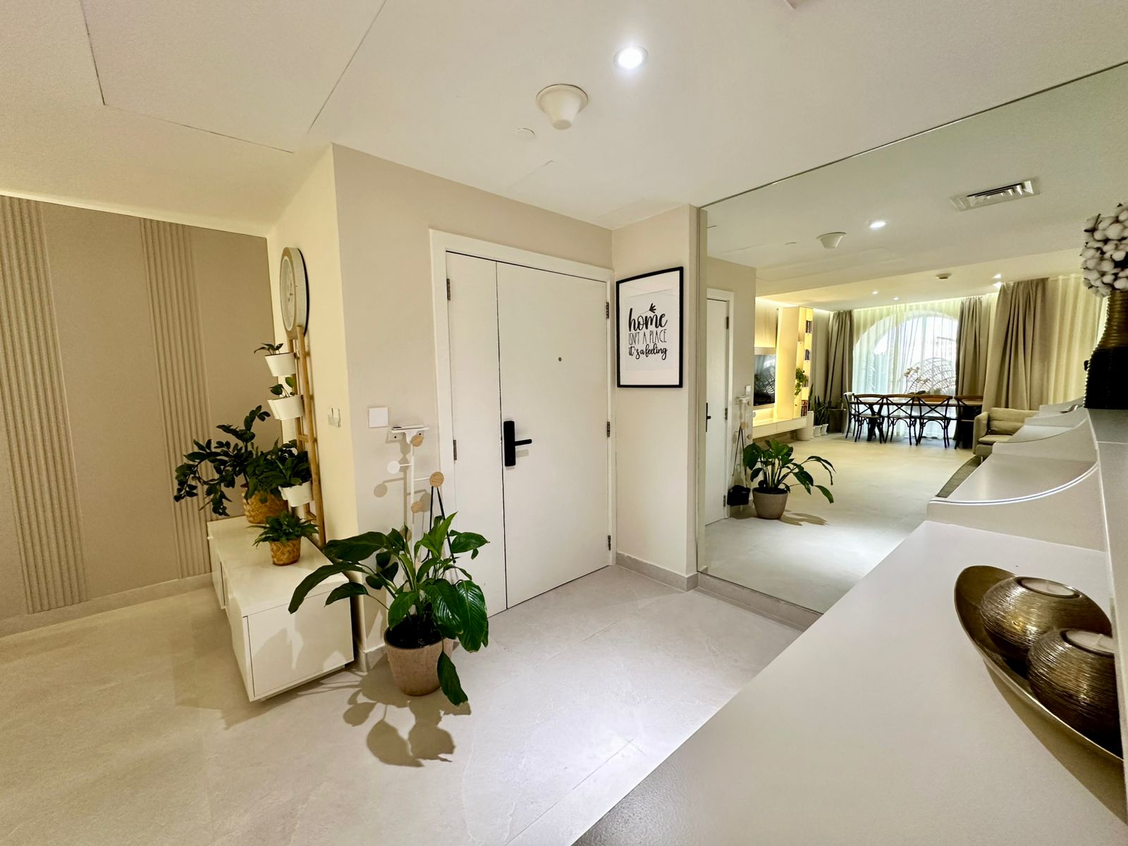 furnished-3-bedroom-apartment-for-sale-in-dubai-jumeirah-beach-residence